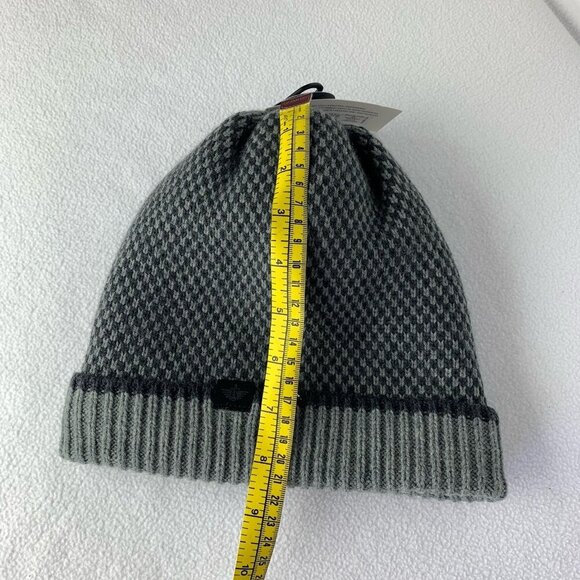Dockers Levi's Beanie Insulated Acrylic Cuff Hat Cap Black Gray NWT - Picture 4 of 9